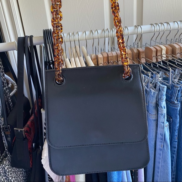✨SOLD!✨black & tortoise bag - Picture 5 of 10
